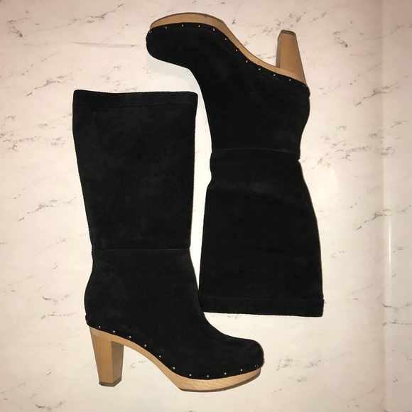 black suede pull on boots